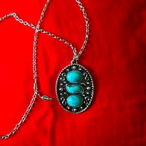 Sarah Coventry necklace with Turquoise like stone